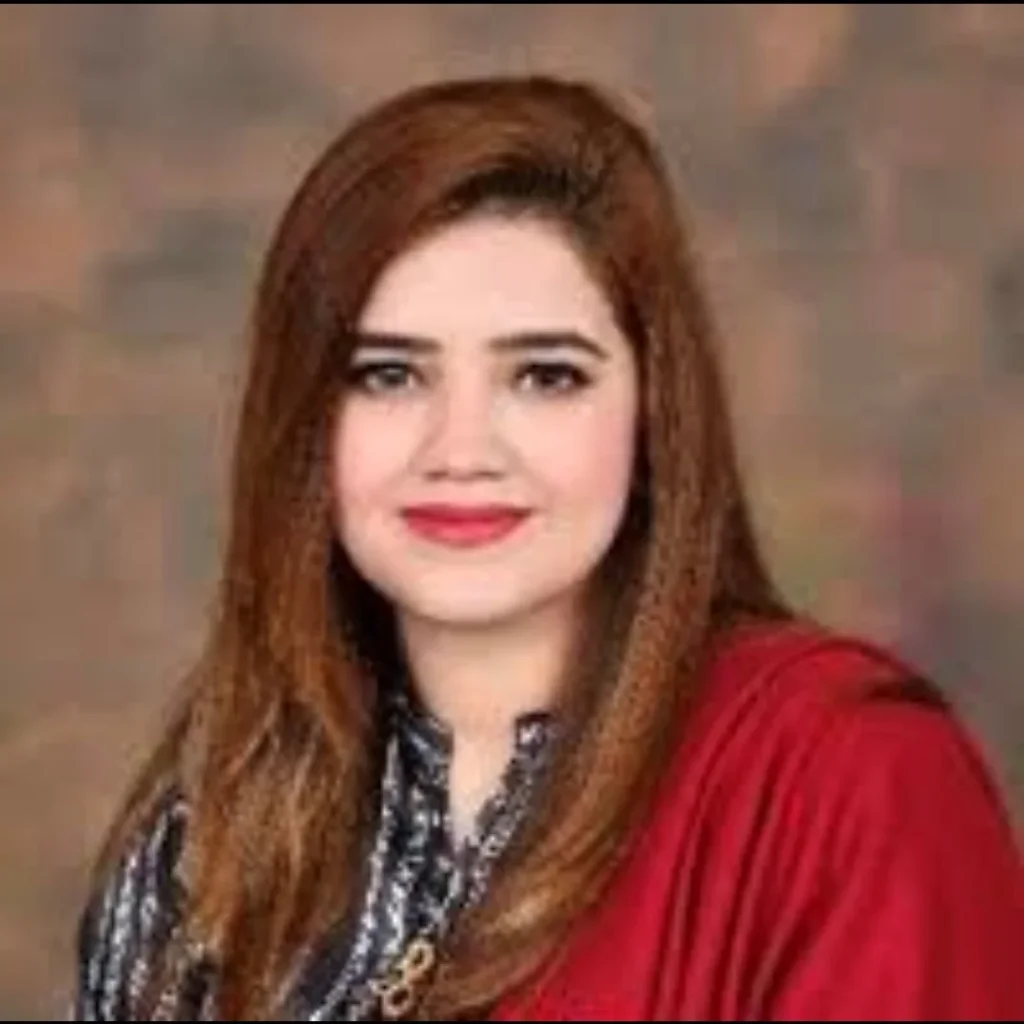 Dr. Nida Shoaib​